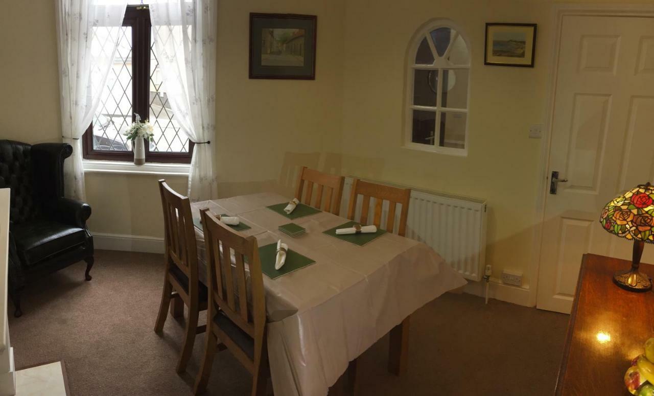 Browns Holiday Cottage Filey Exterior foto